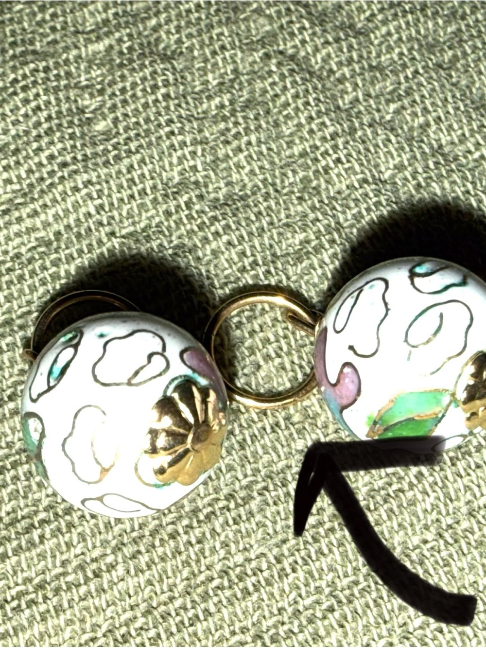 Vintage 14kt Cloisonné Floral Pink and Green Drop ball for earrings or chain - Picture 2 of 7